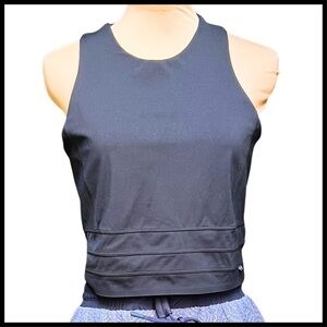 Saucony (Large - EUC) Black Cropped Tank - Built-in Bra